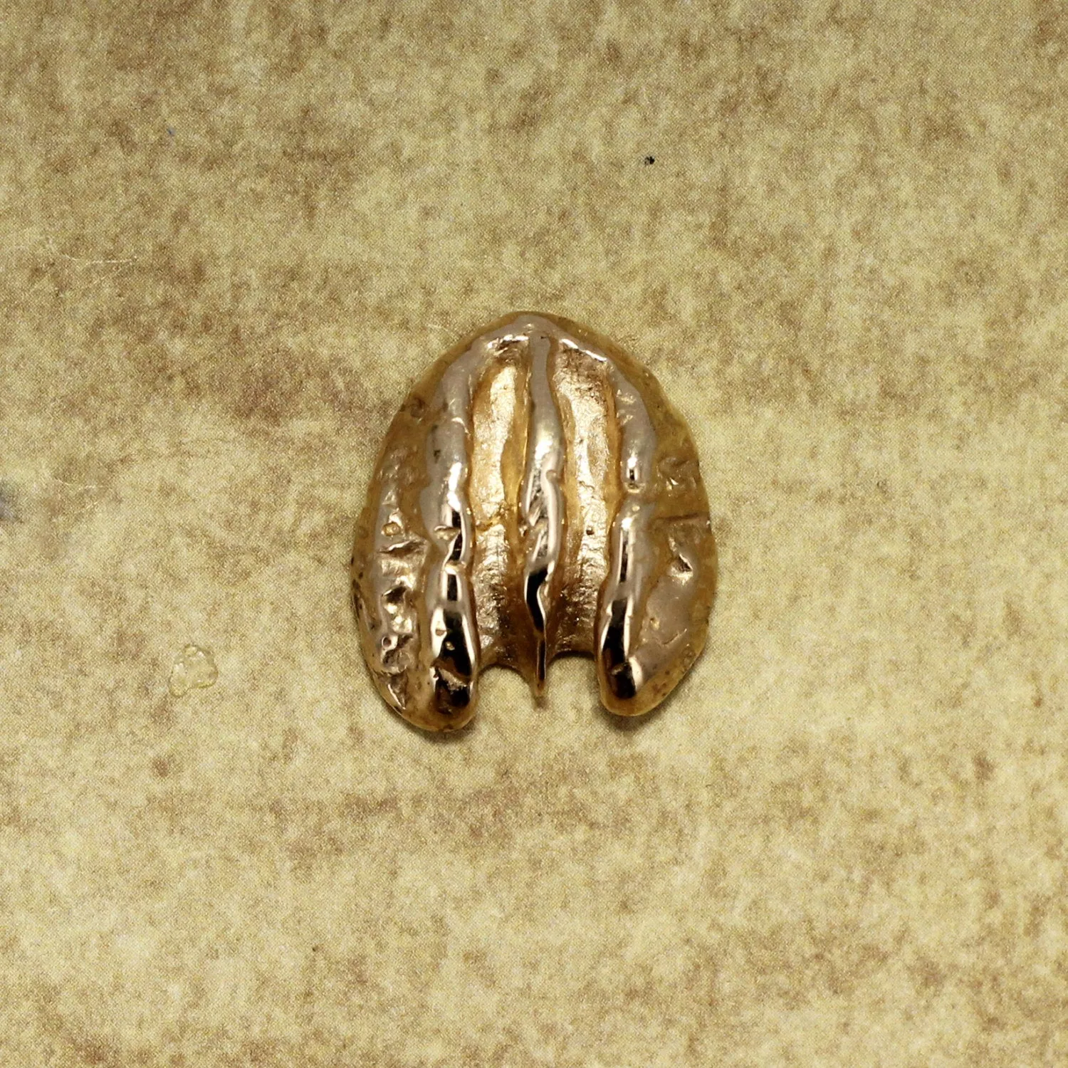 14kt. Gold  Pecan Tie Tack / Lapel Pin