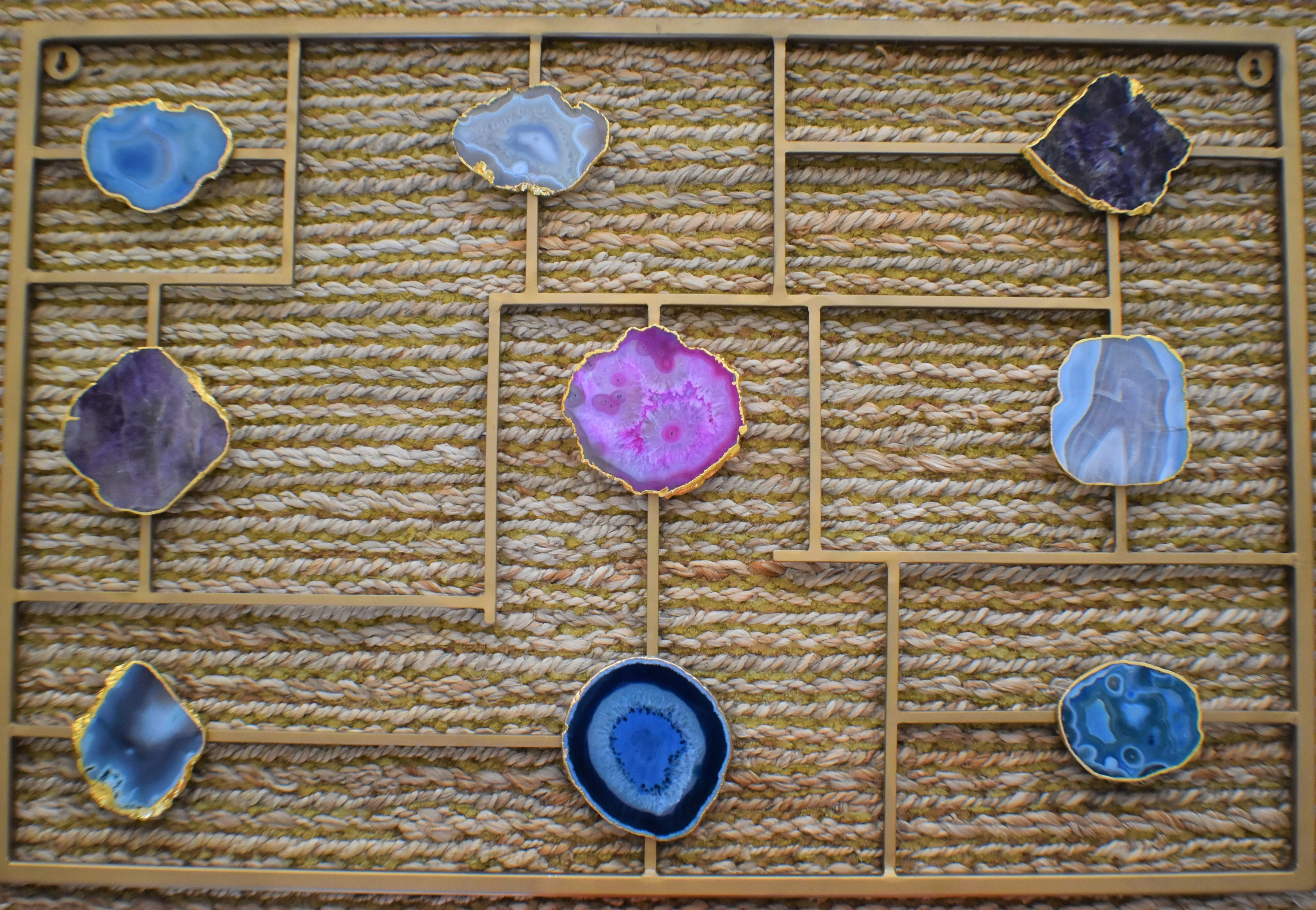 Decorative Wall Mount with Agate Slices
