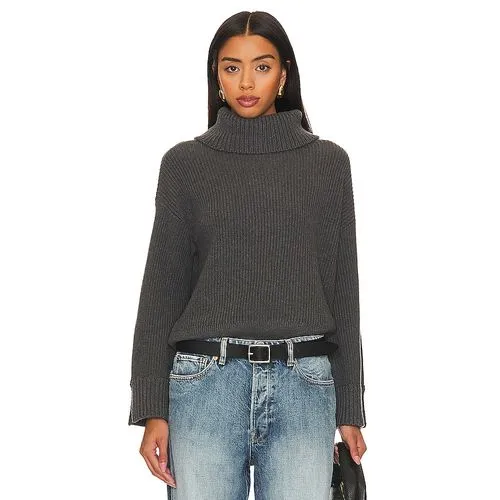 Giana Turtleneck Pullover in Charcoal Grey