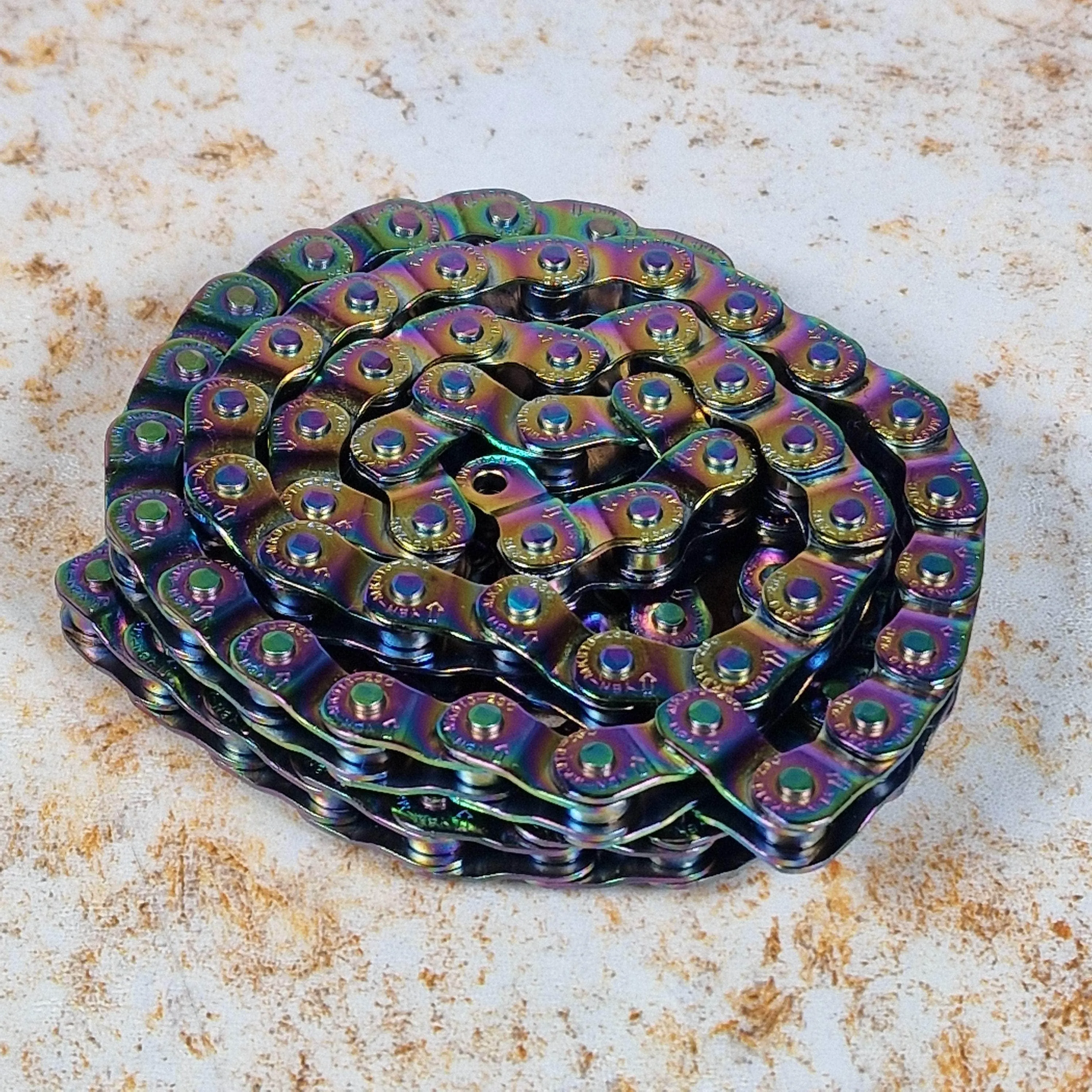 Gusset Slink 1/8" Half Link Chain Oil Slick