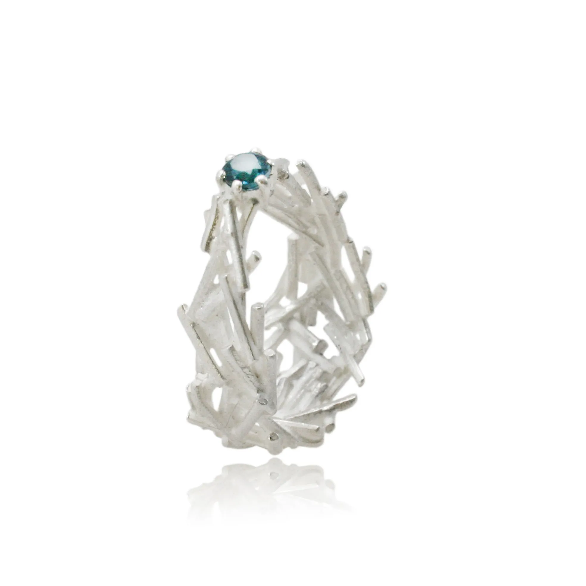 Nest Oval Ring silver with  Blue Topaz