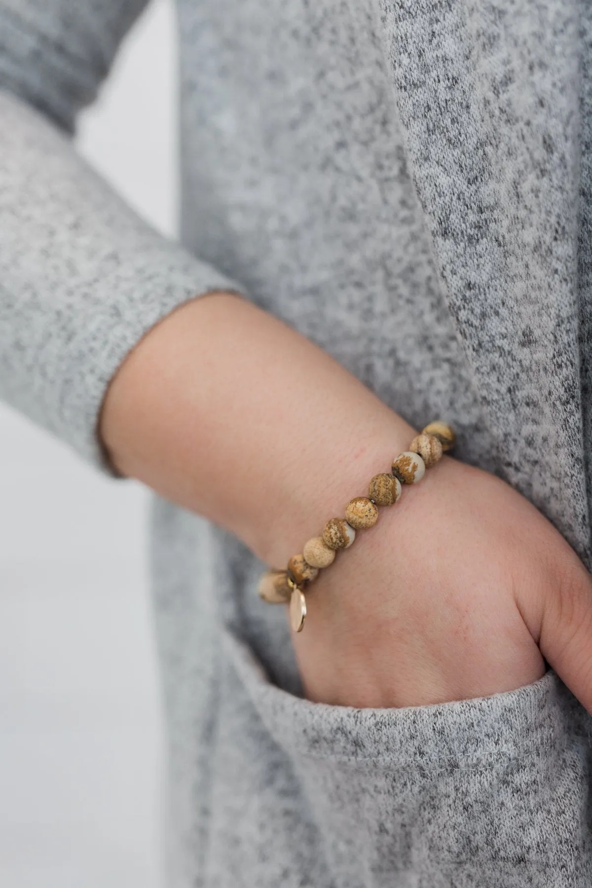 Neutral Toned Single Beaded Bracelet