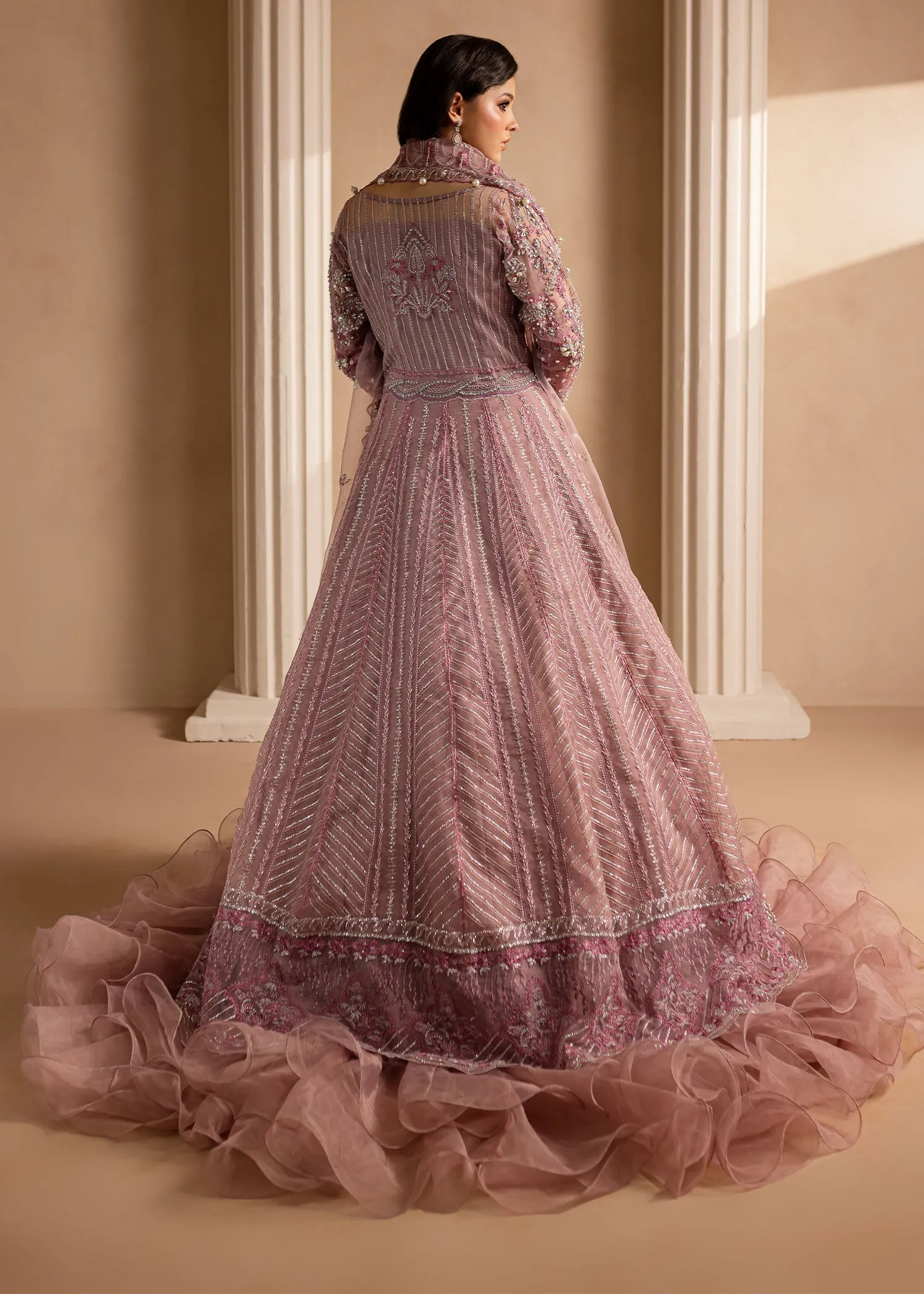 Pakistani Wedding Dress in Royal Maxi and Dupatta Style