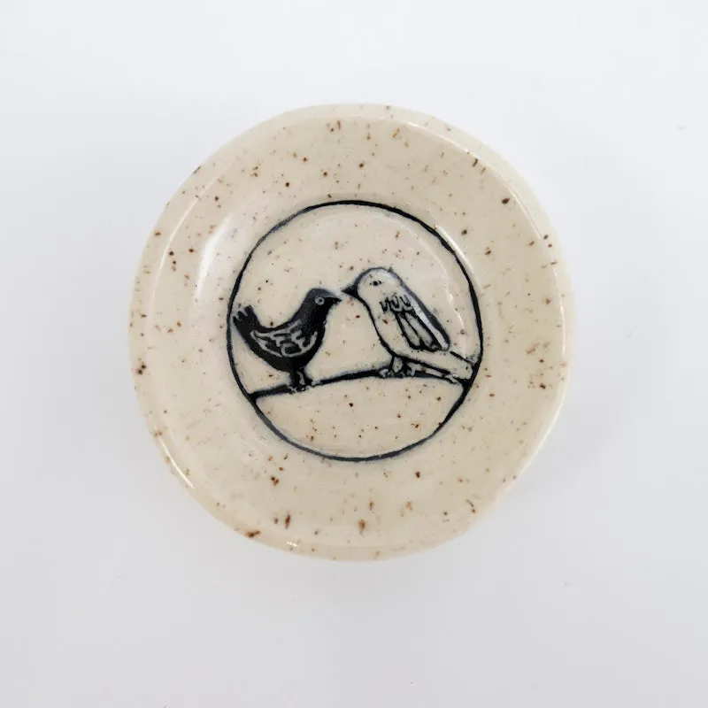 Round Dish with Two Birds