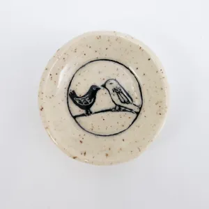 Round Dish with Two Birds