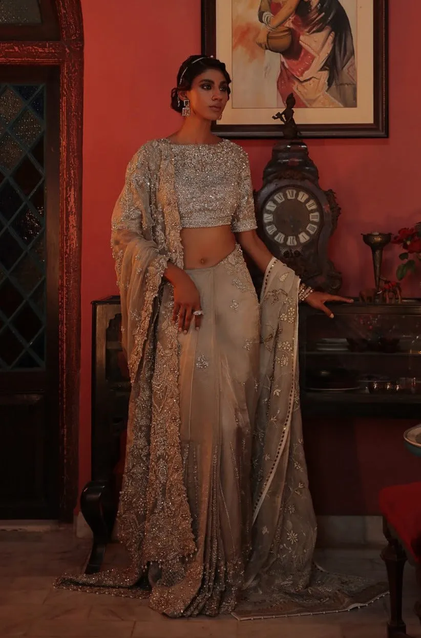 Shimmering Off White Bridal Saree Dress for Wedding