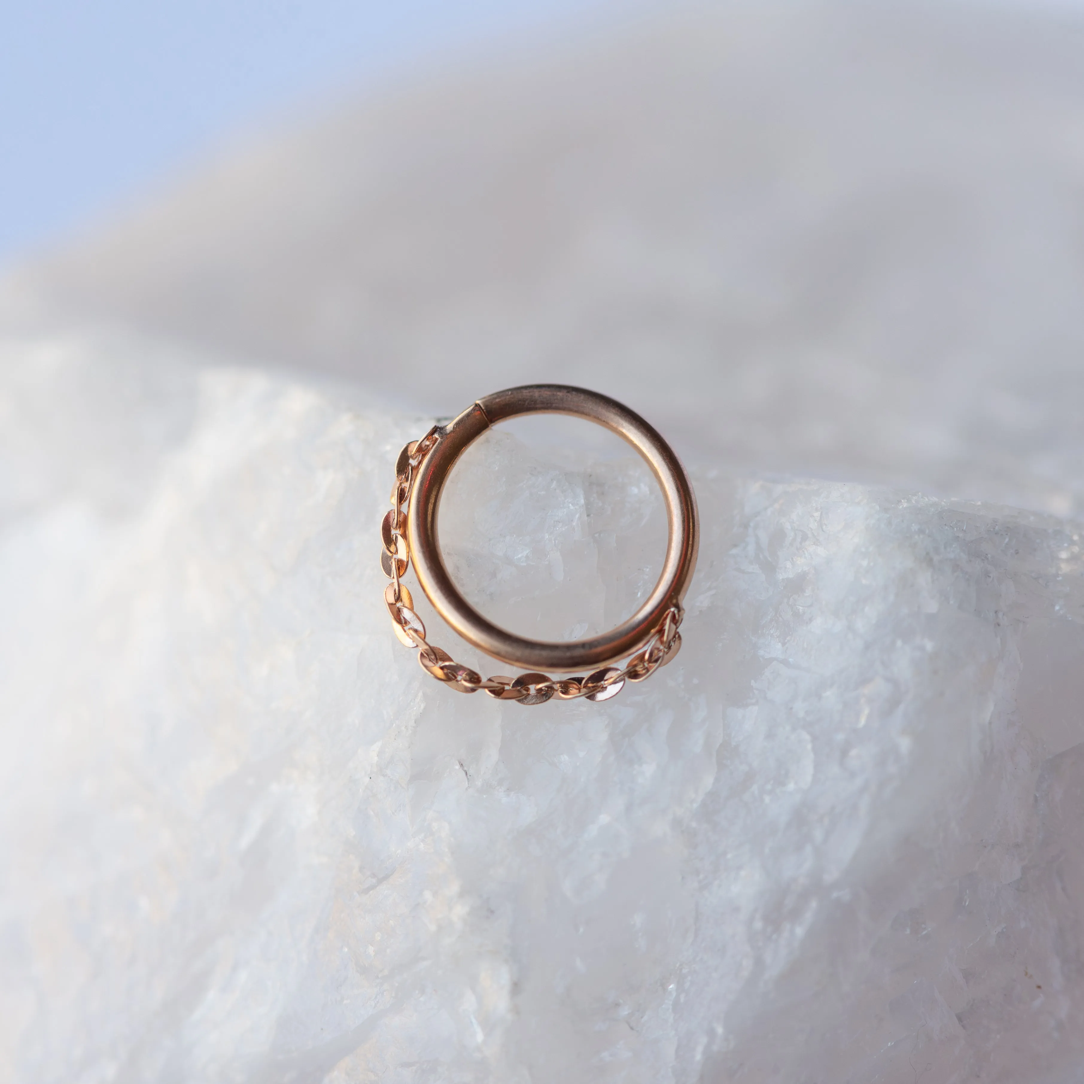 Spark Chain Seamless Ring
