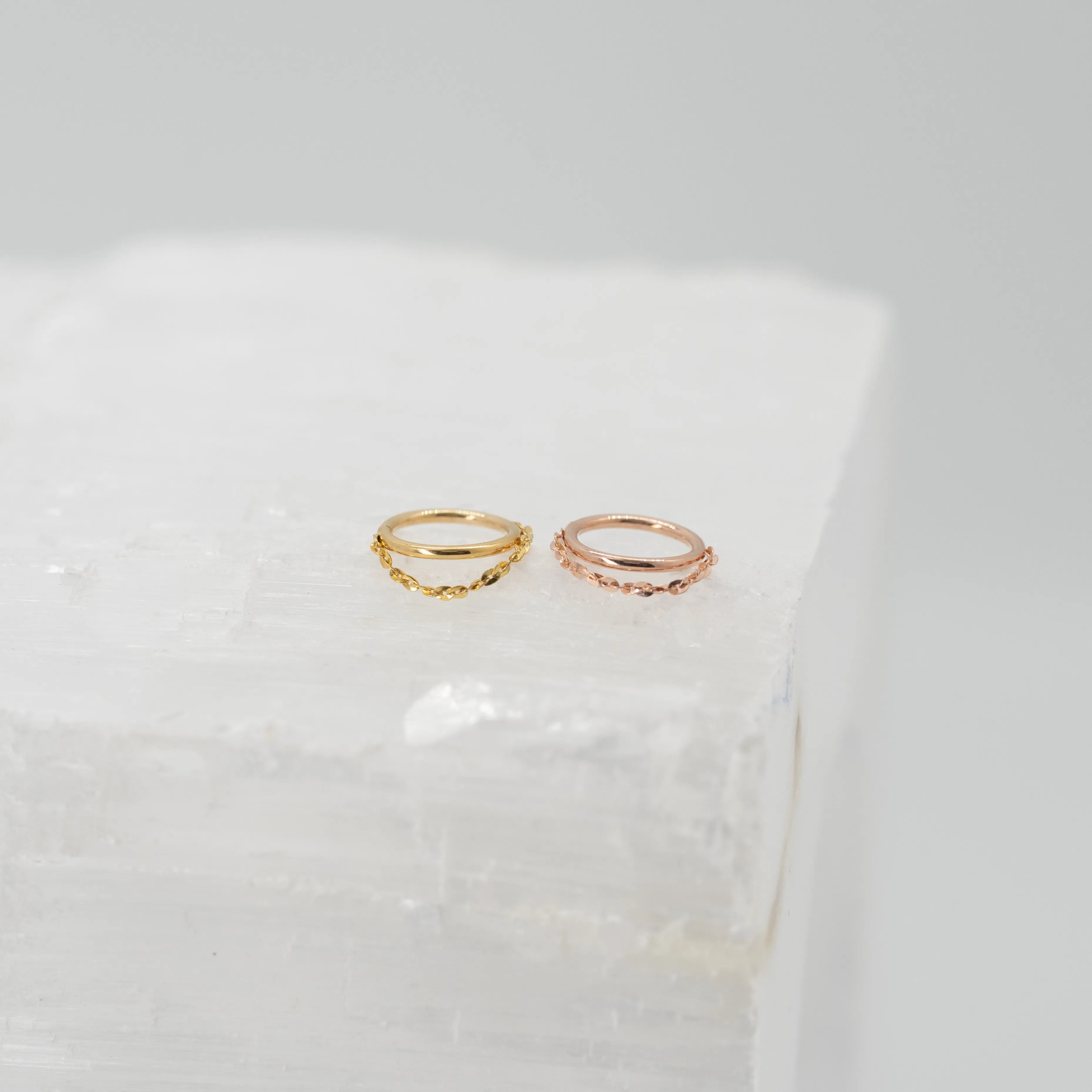 Spark Chain Seamless Ring