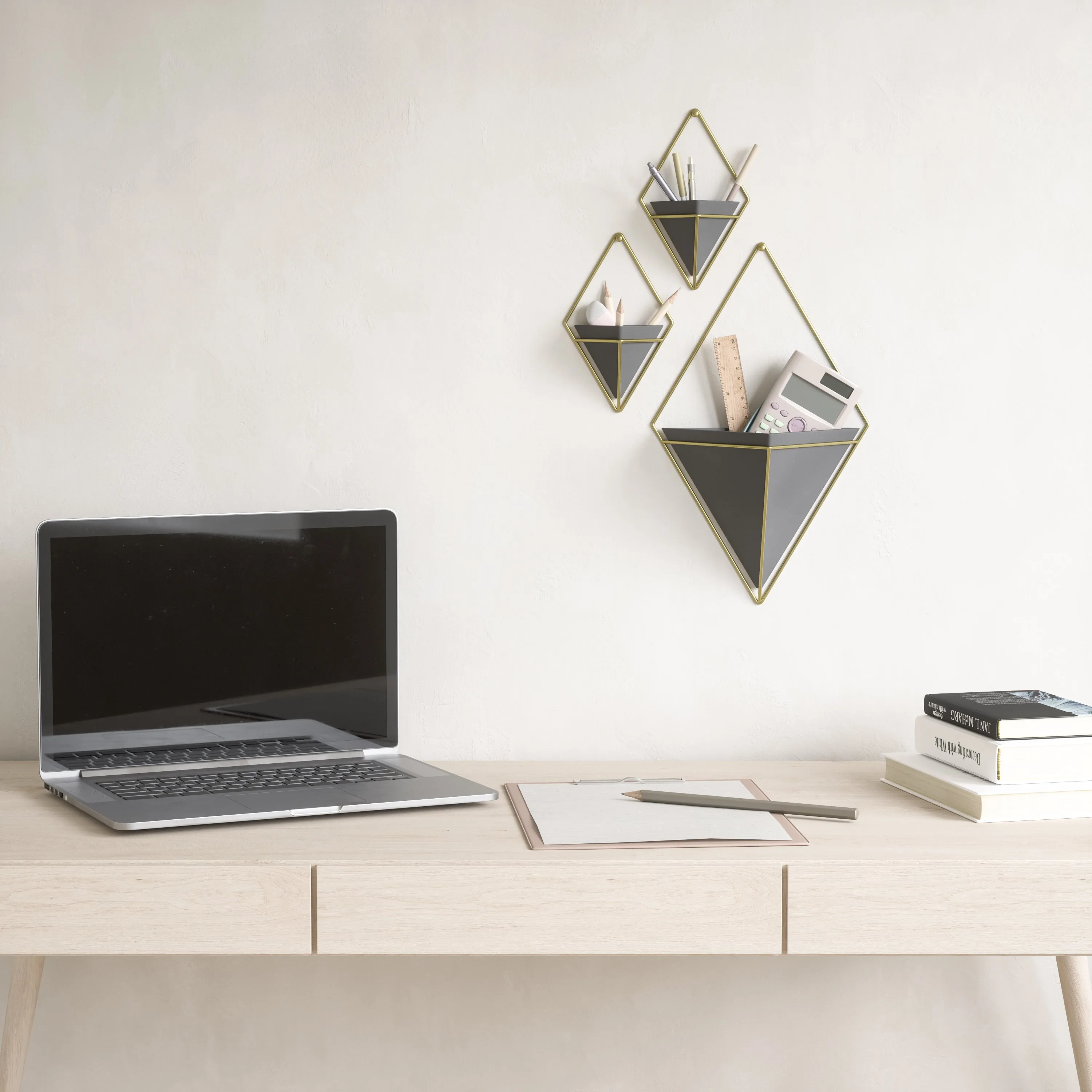 TRIGG WALL DISPLAY